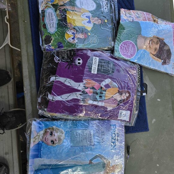 Halloween costumes for sale.bundle take all - Picture 14 of 16